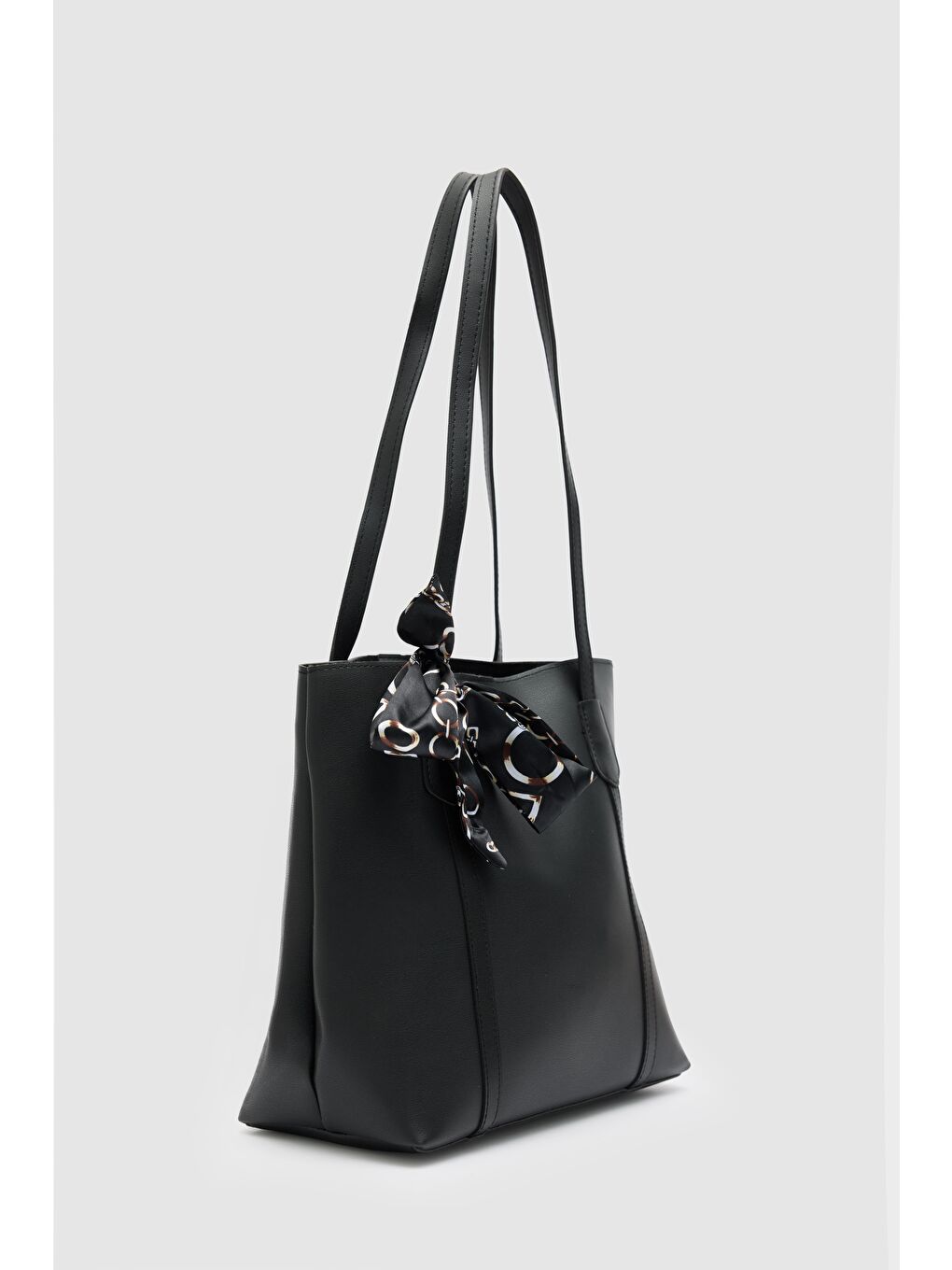 Grape Fularlı Omuz Çantası Siyah-1