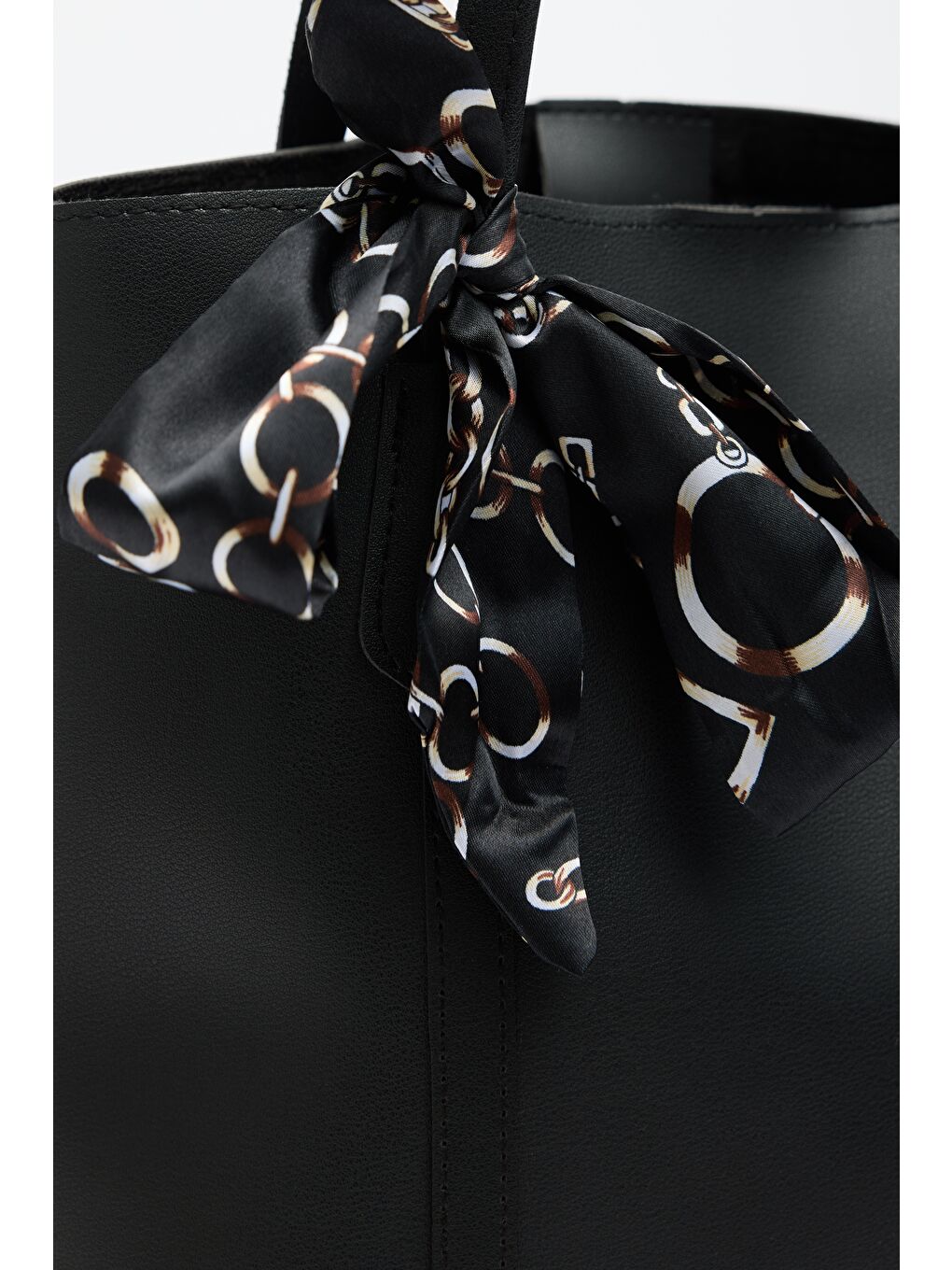 Grape Fularlı Omuz Çantası Siyah-2