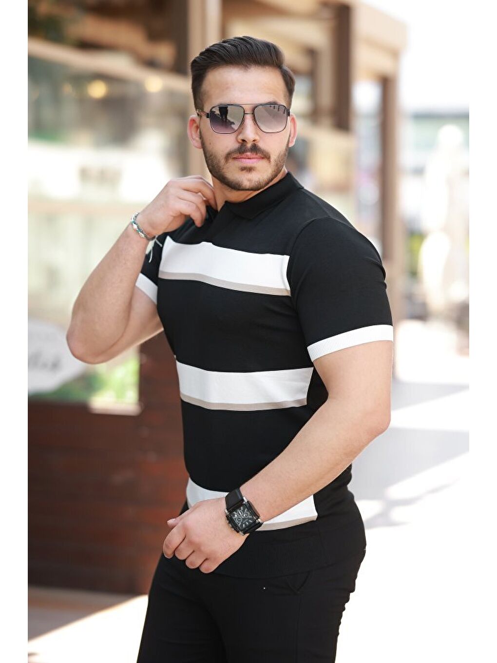 Siyah Erkek Şerit Desenli Hemşire Yaka Kısa Kollu Tişört-1