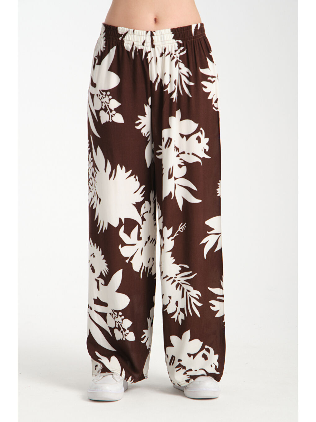 Kahverengi Kadın Desenli Dökümlü Viskon Pantolon 1060