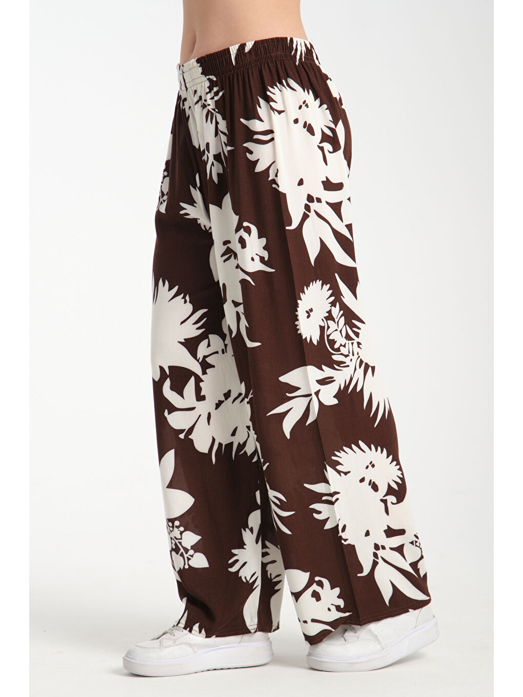 Kahverengi Kadın Desenli Dökümlü Viskon Pantolon 1060-2