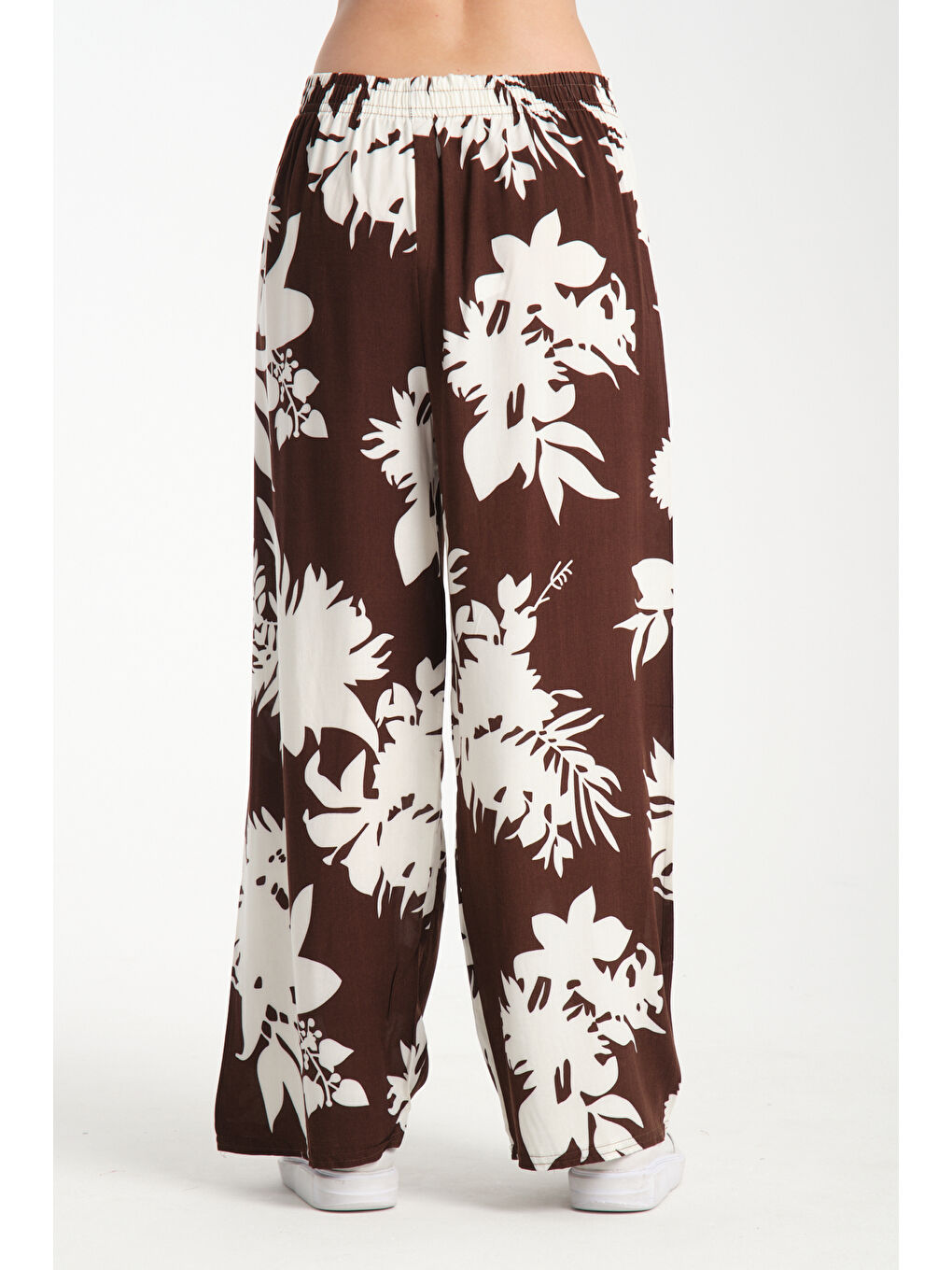 Kahverengi Kadın Desenli Dökümlü Viskon Pantolon 1060-3