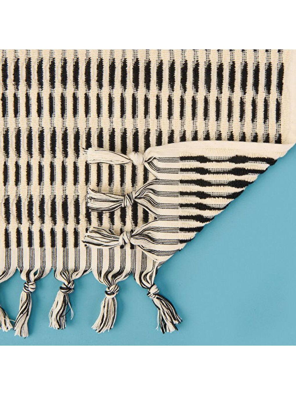 Lila Soft Greta El Havlusu - Ekru / Siyah - 30x50 cm-3