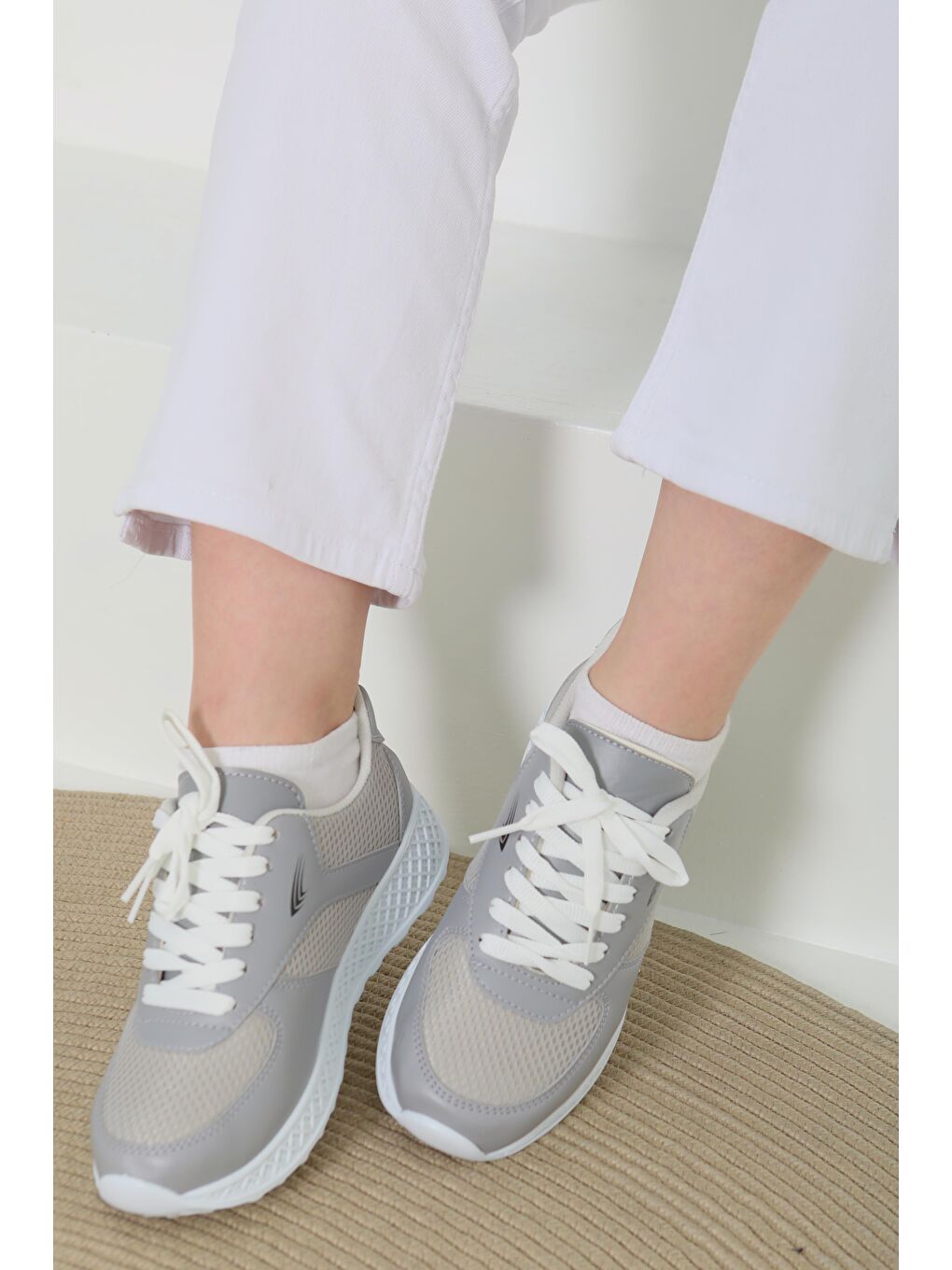 Kadın Gri Yüksek Taban Spor Ayakkabı - 27089-3