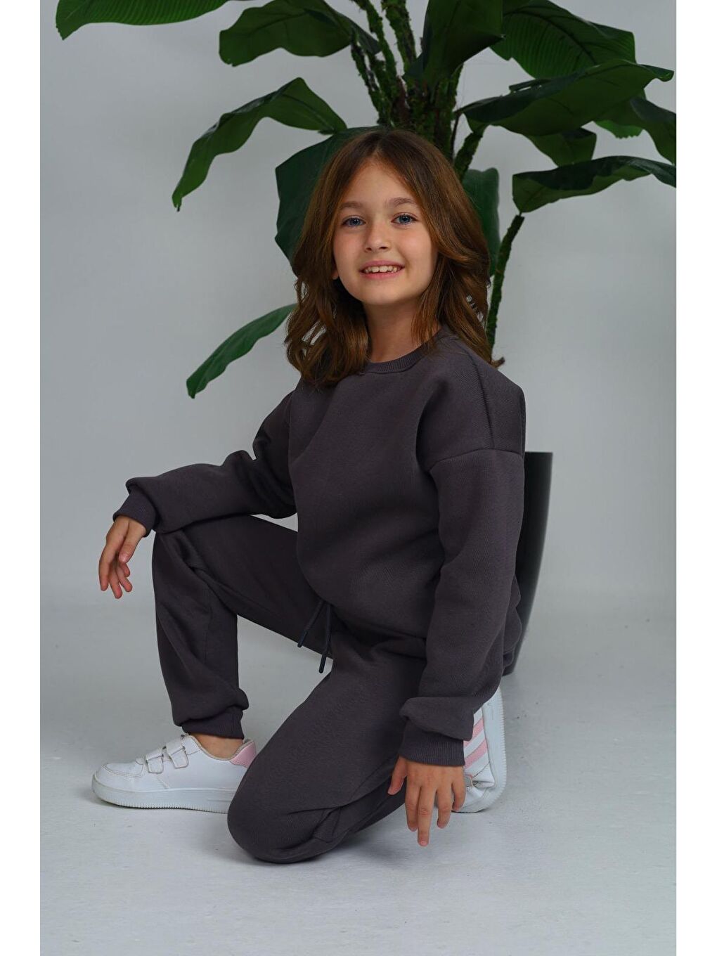 Gri Kız Çocuk Sweatshirt ve Pantolon Takımı – Füme Basic 5-14 Yaş 11094-2