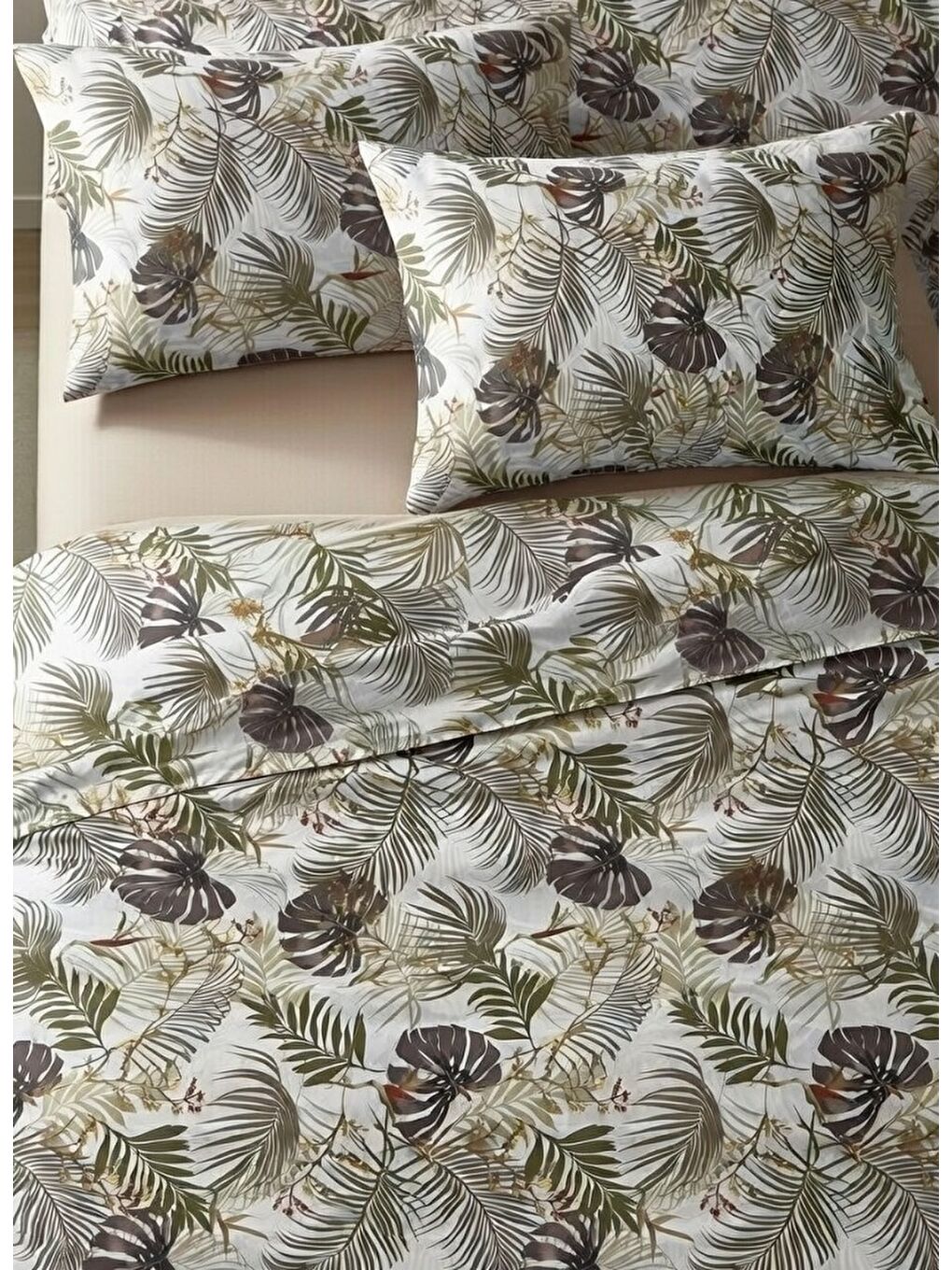 Yeşil Tropikal Çift Kişilik Nevresim Takımı 200x220 cm