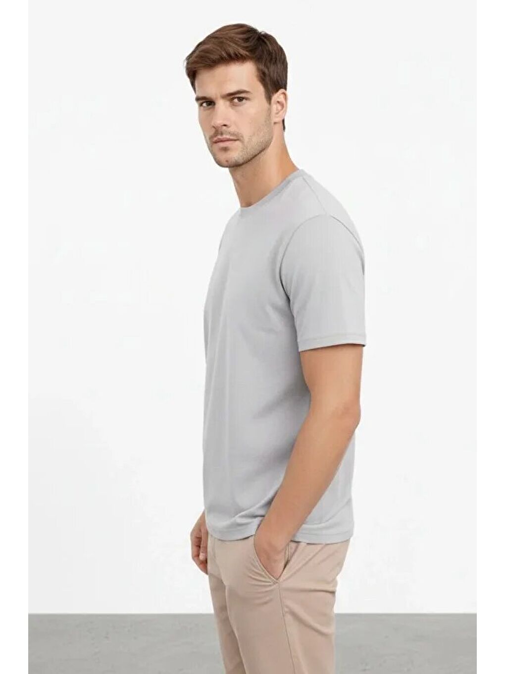 Gri Erkek Bisiklet Yaka Tişört Regular Kalıp Basic Pamuklu Günlük Kullanım Tişört-1