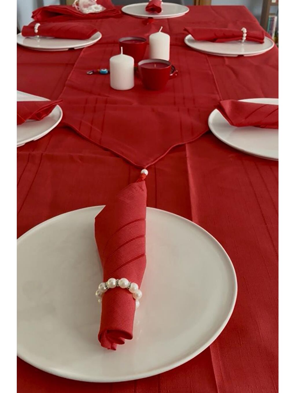 Colber 26 Parça Masa Örtüsü Takımı Kırmızı-1