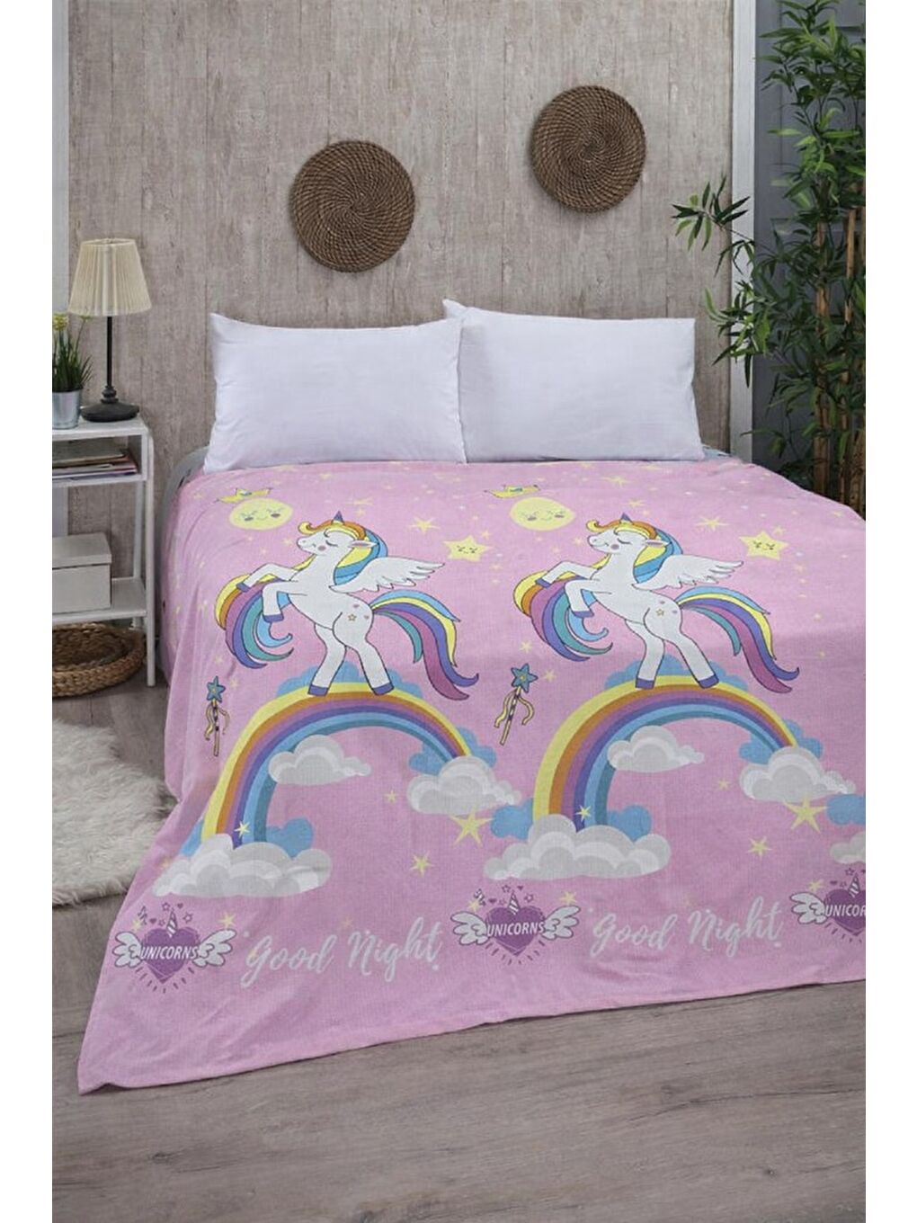 Pembe Tek Kişilik Pike 170x230 cm – Çocuk ve Genç Odaları İçin, Renkli Desenli