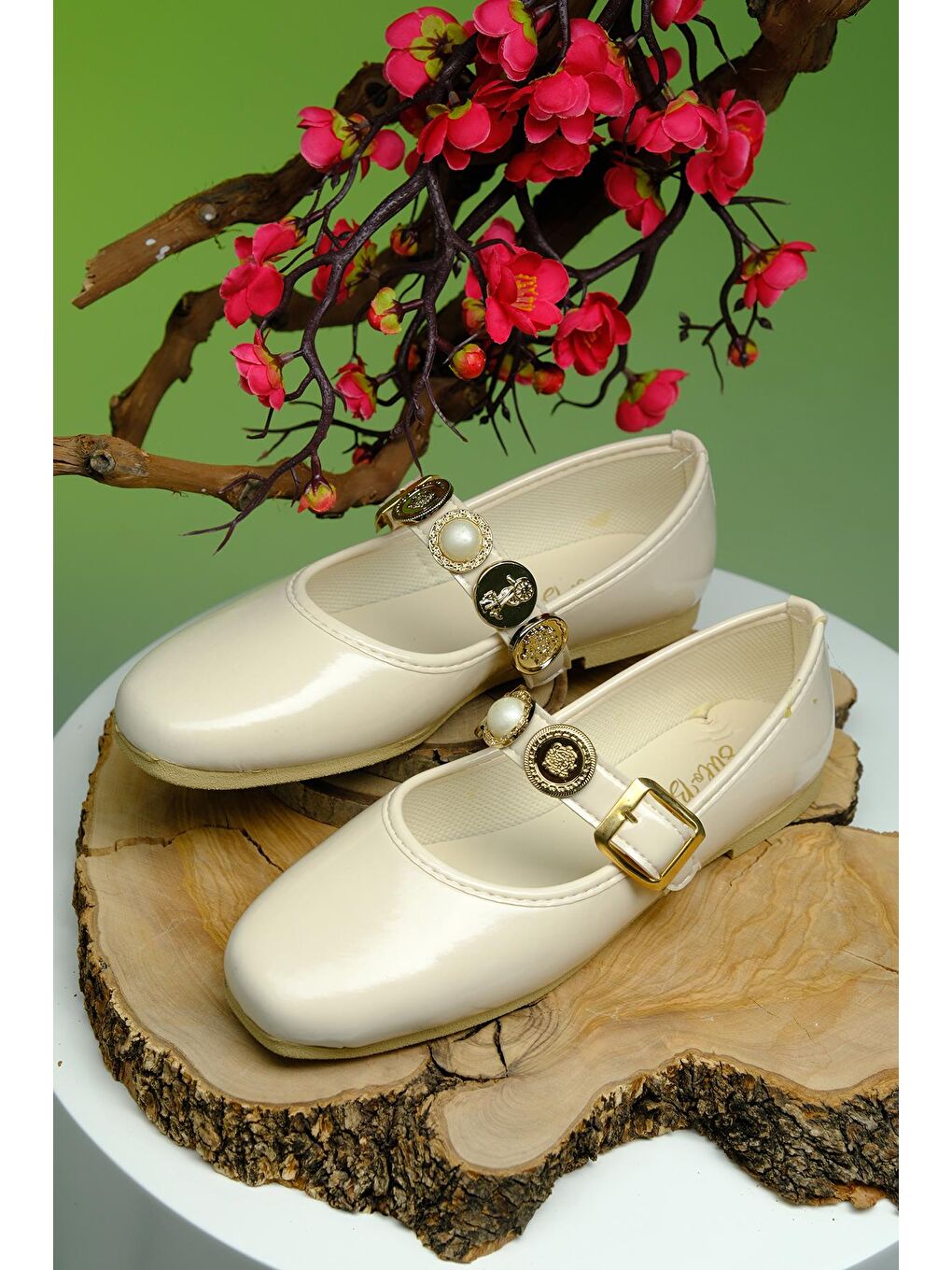 Ekru Wens Hafif Ses Yapmaz Toka Detaylı Günlük Ev Ofis Kadın Babet