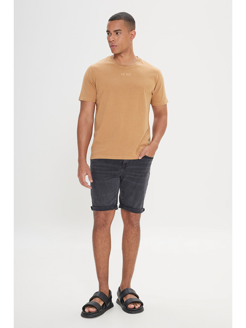 Kahverengi Erkek Açık Kahve %100 Pamuk Standart Fit Normal Kesim Bisiklet Yaka Baskılı Tişört-1