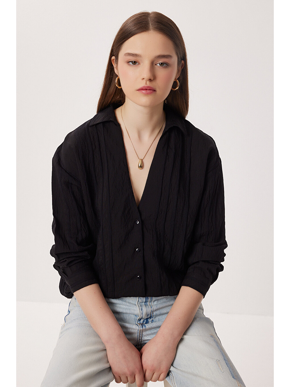 Siyah Oversize İşlemeli Dokuma Gömlek SİYAH LDZ0062-2
