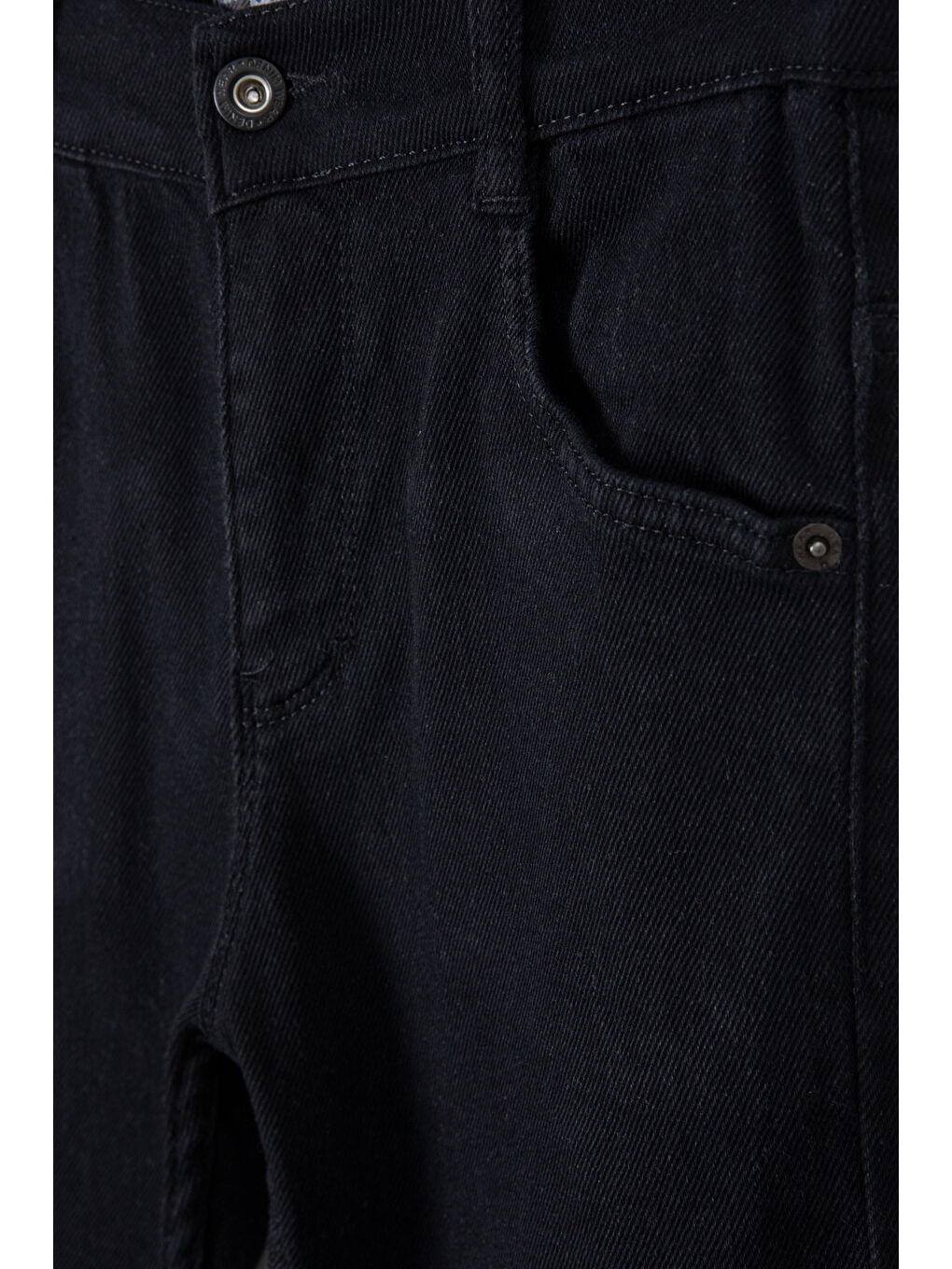 Siyah Dar Paça Cebi Logo Detaylı Erkek Çocuk Jean Pantolon 20497-1