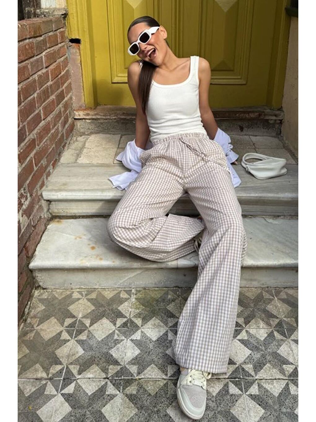 Bej Beli Ayarlanabilir Ekoseli Bol Paça Kadın Pantolon Mg2335-2