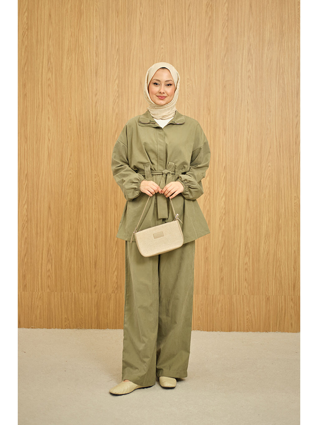 Kadın Gizli Fermuarlı Kemerli Pantolonlu Takım Küf Yeşil-2