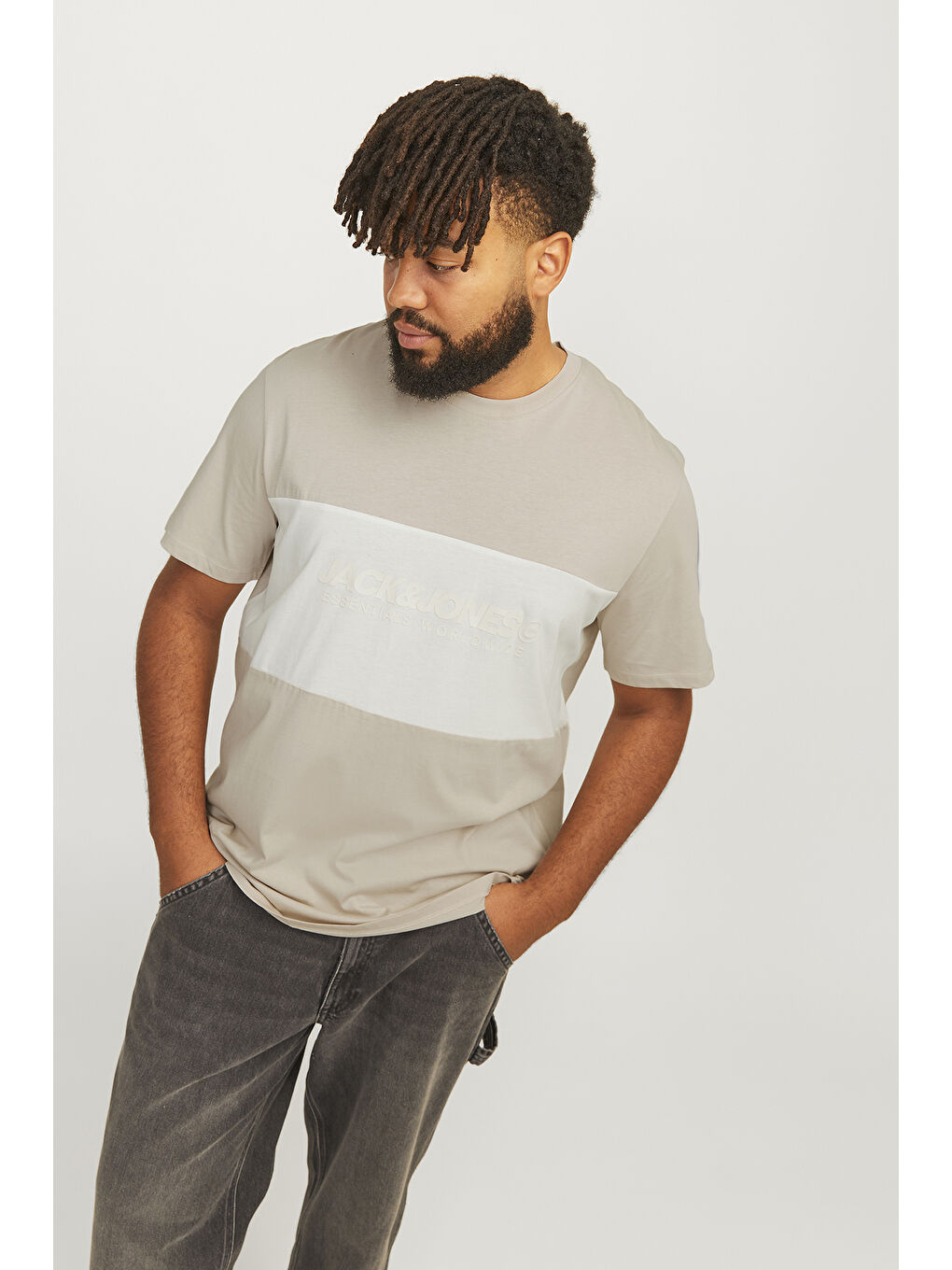 Bej Plus Jjelegacy Logolu Pamuklu Oversize Fit Büyük Beden %100 Pamuk Tişört 12263985-2