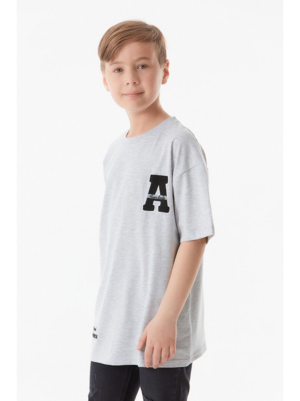 Gri Nakışlı Bisiklet Yaka Erkek Çocuk Tişört-1