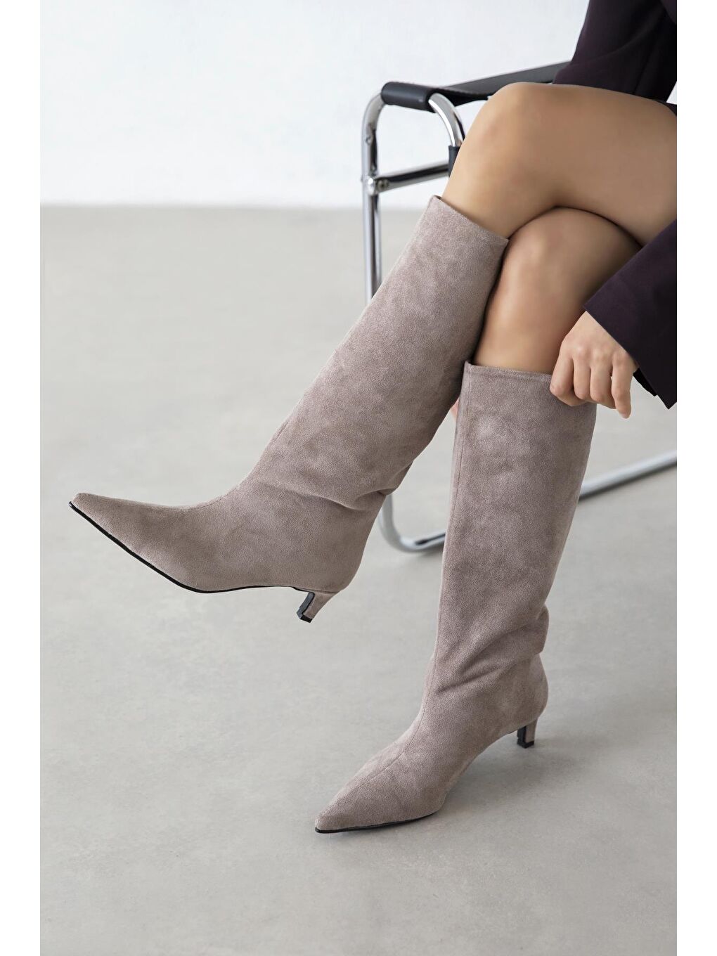 Bej Ella Kadın Süet Çizme Vizon