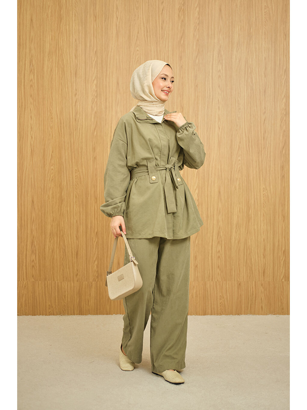 Kadın Gizli Fermuarlı Kemerli Pantolonlu Takım Küf Yeşil-4