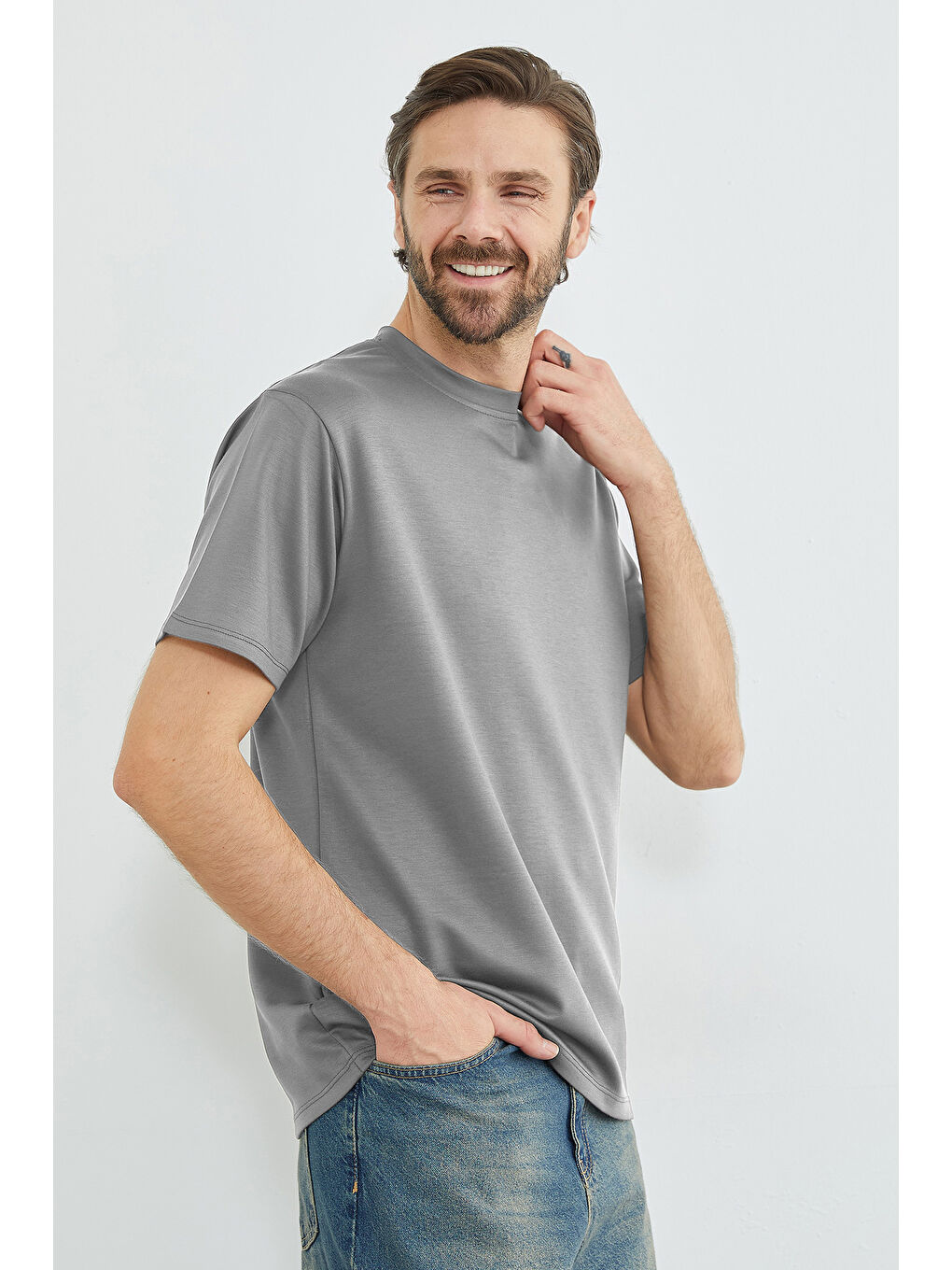 Gri Basic Bisiklet Yaka Modal Tişört-1