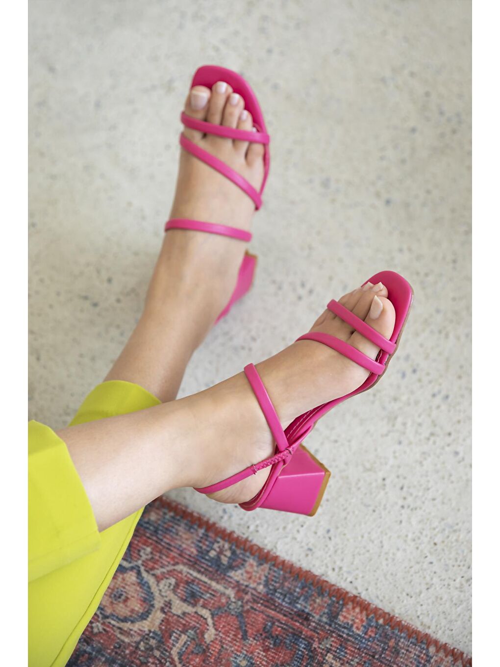 Edwin  Kadın Deri Topuklu Sandalet Fuşya-1