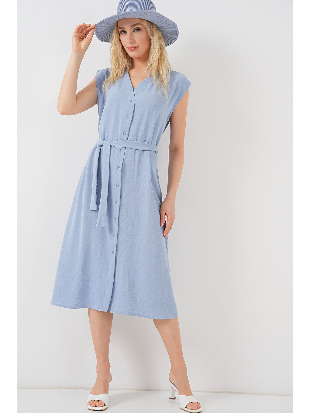 Kadın Sıfır Kol Kuşaklı Ayrobin Elbise 2568 - Mavi-1