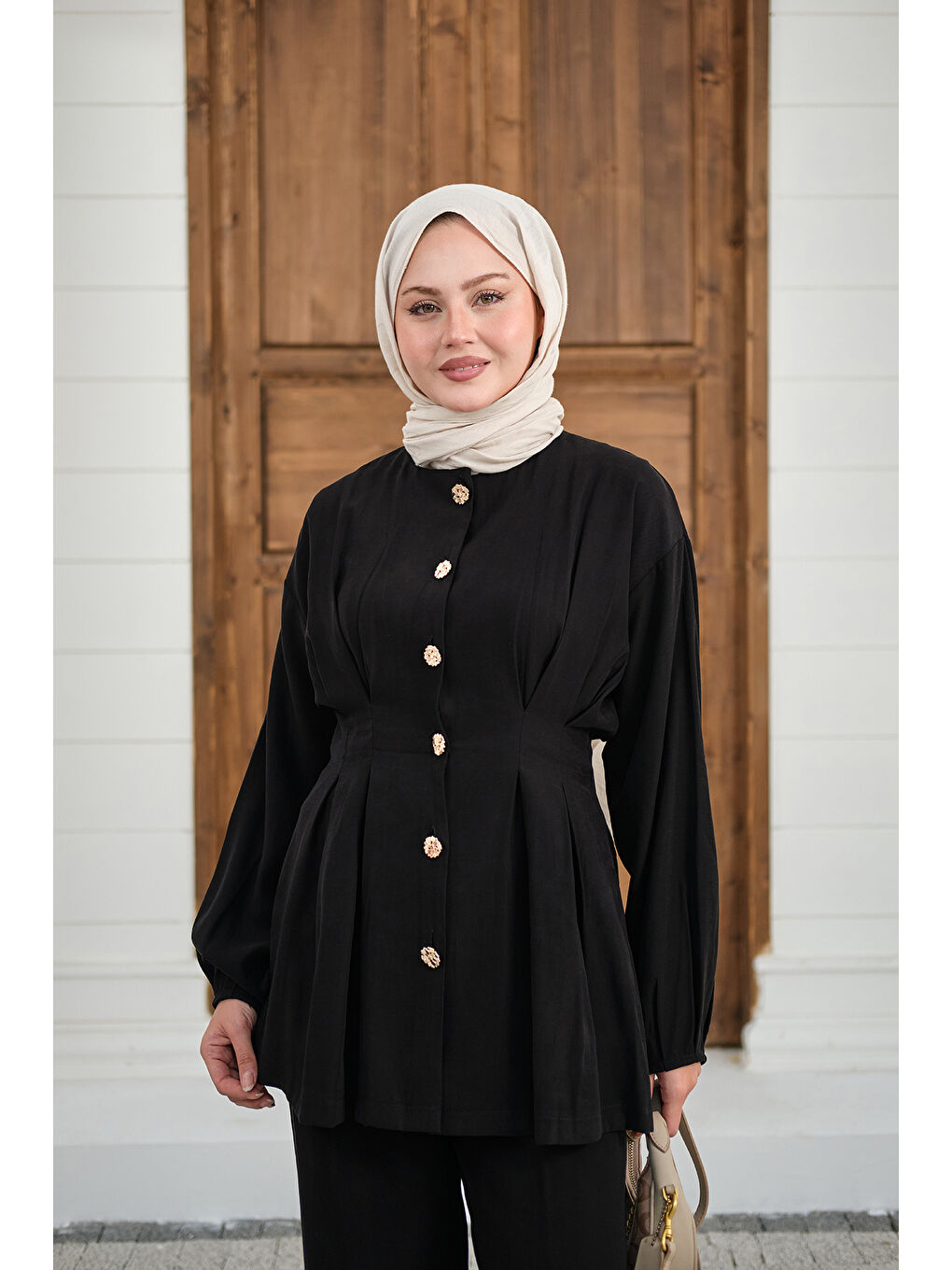 Kadın Gold Düğmeli Pileli Pantolonlu Takım Siyah-2
