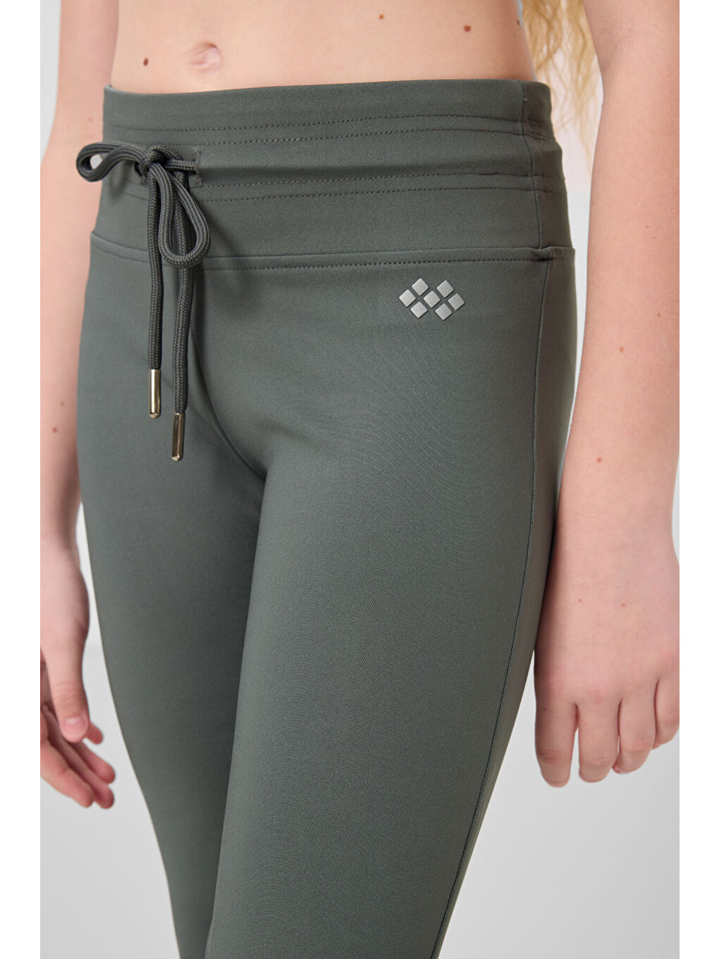 Haki Esnek Standart Fit Basic Performans İspanyol Paça Kız Çocuk Tayt - 75193-2