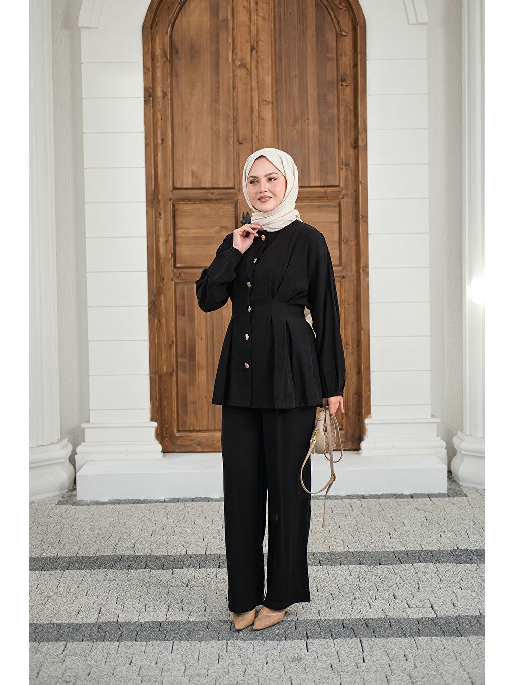 Kadın Gold Düğmeli Pileli Pantolonlu Takım Siyah-3