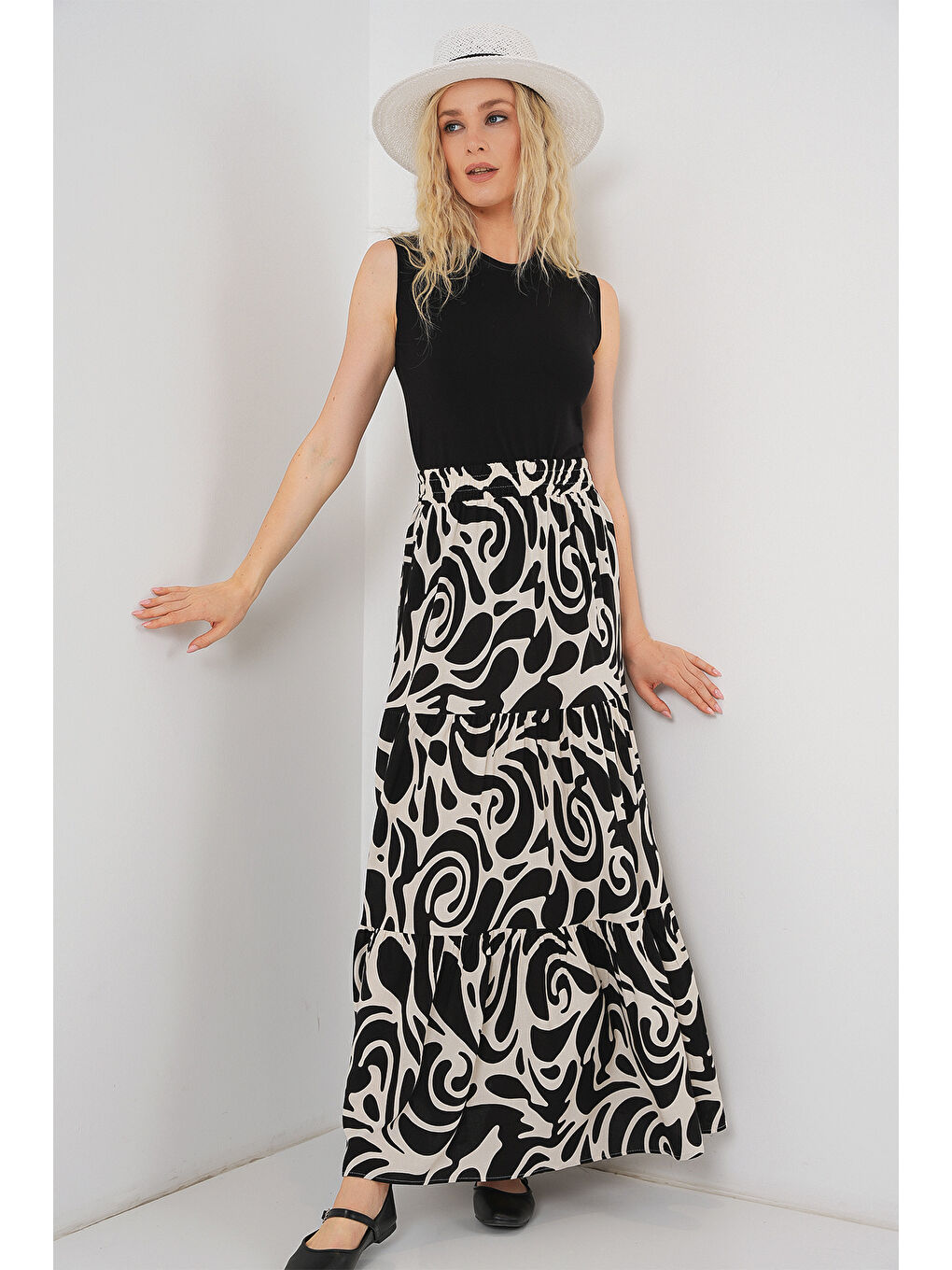 1898 Desenli Uzun Etek - C.Siyah-2