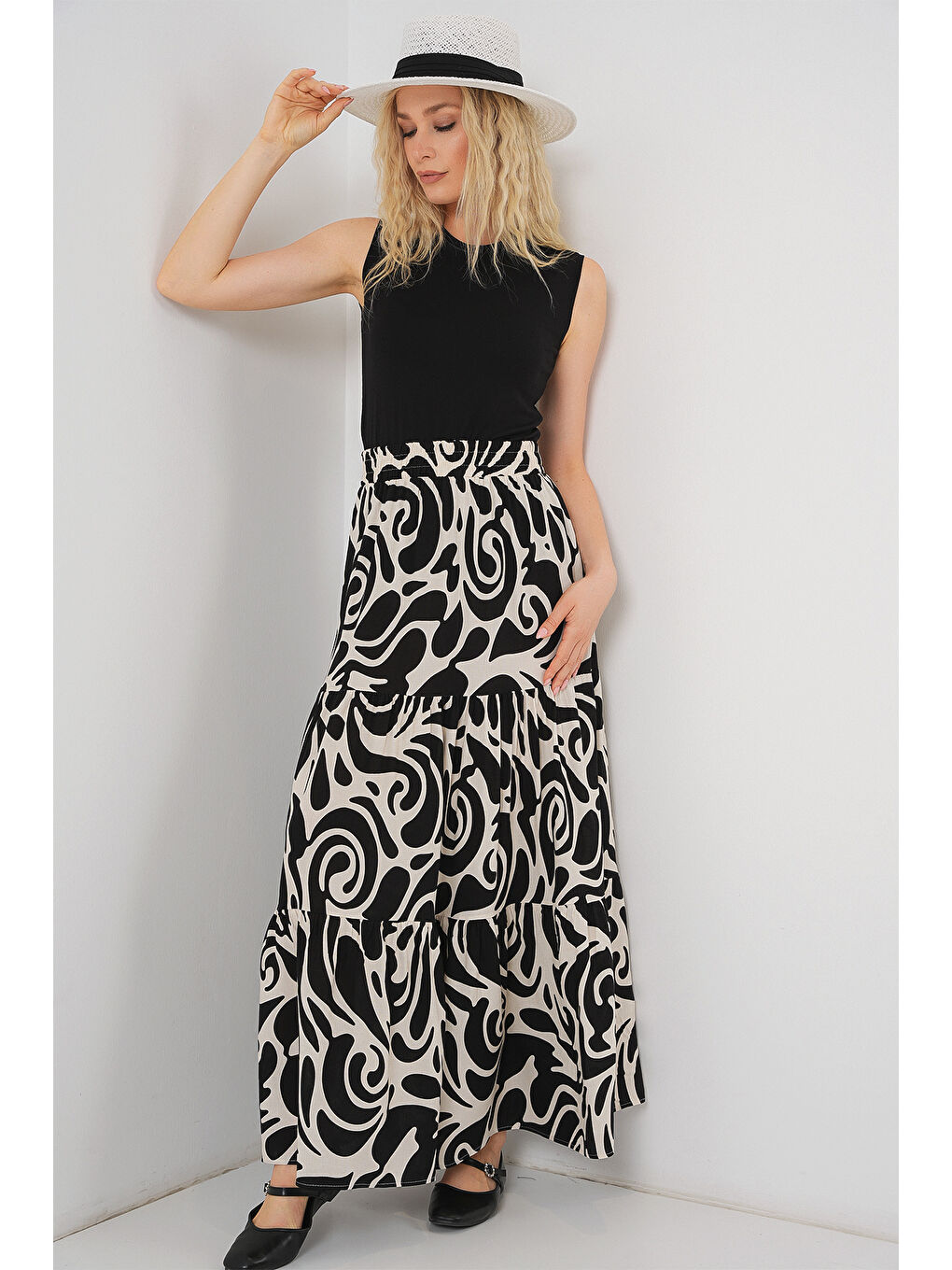 1898 Desenli Uzun Etek - C.Siyah-4