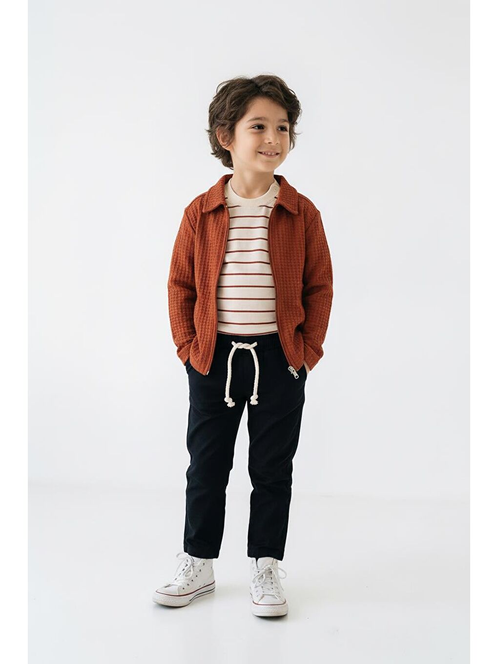 Kahverengi Hırkalı Pantolon Tişört 3lü Takım