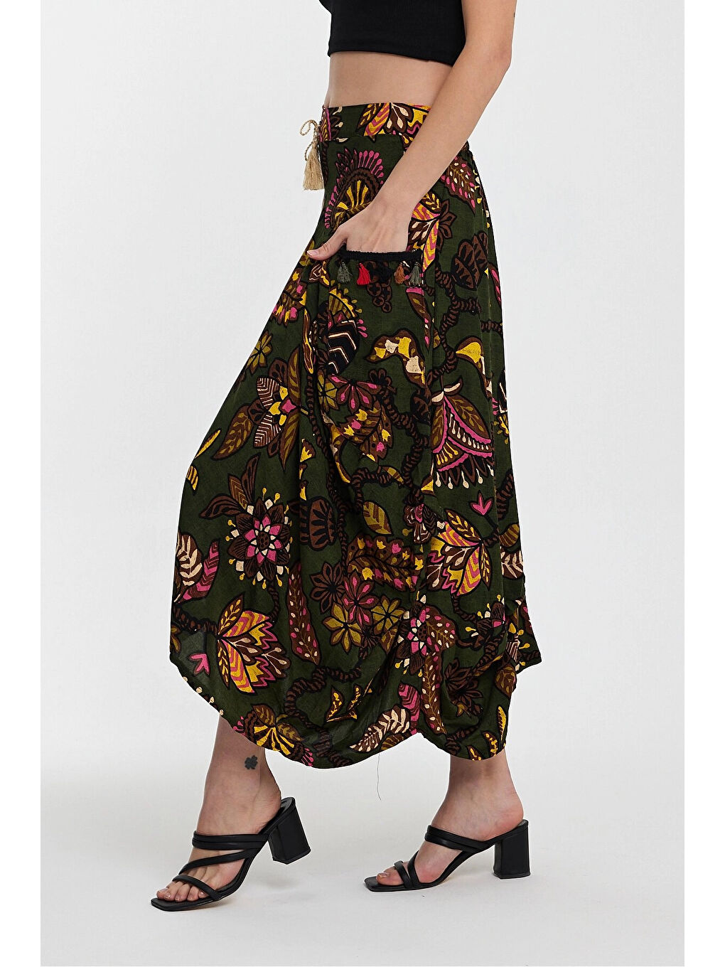 Kadın Haki Otantik Desenli Cepli Şalvar Model Viskon Etek HZL25S-VM120391-1