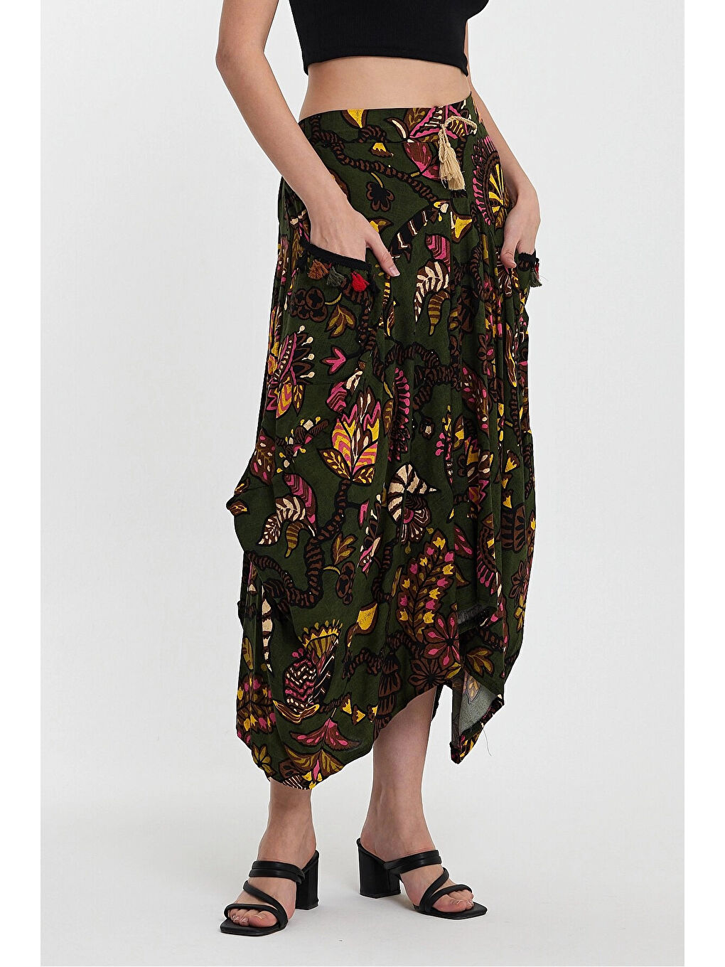 Kadın Haki Otantik Desenli Cepli Şalvar Model Viskon Etek HZL25S-VM120391-2