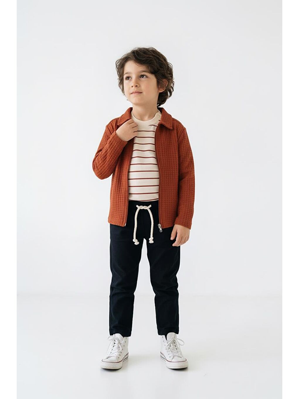 Kahverengi Hırkalı Pantolon Tişört 3lü Takım-3