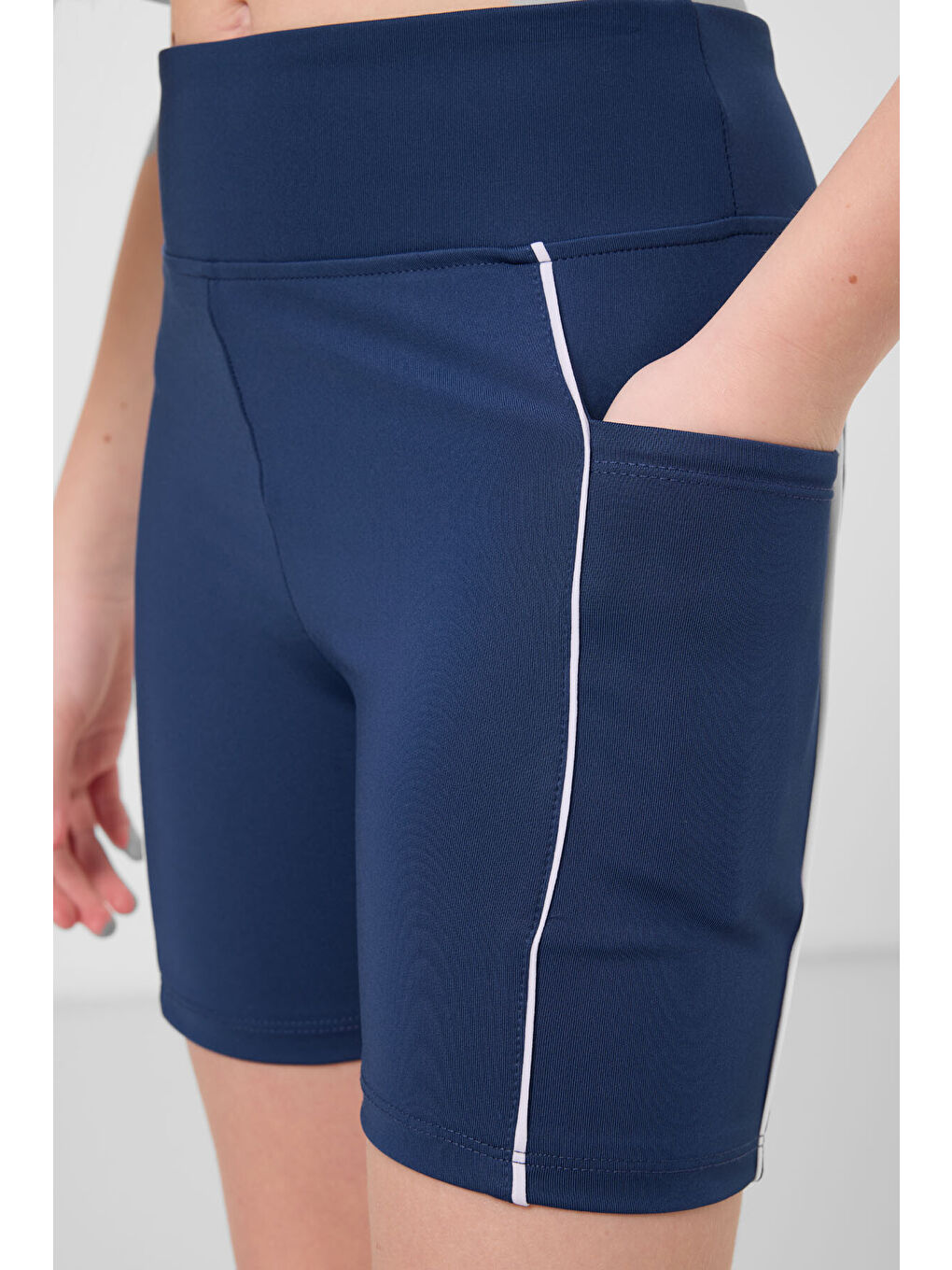 Lacivert Parlament Esnek Standart Fit Basic Performans Kız Çocuk Tayt - 75189-3