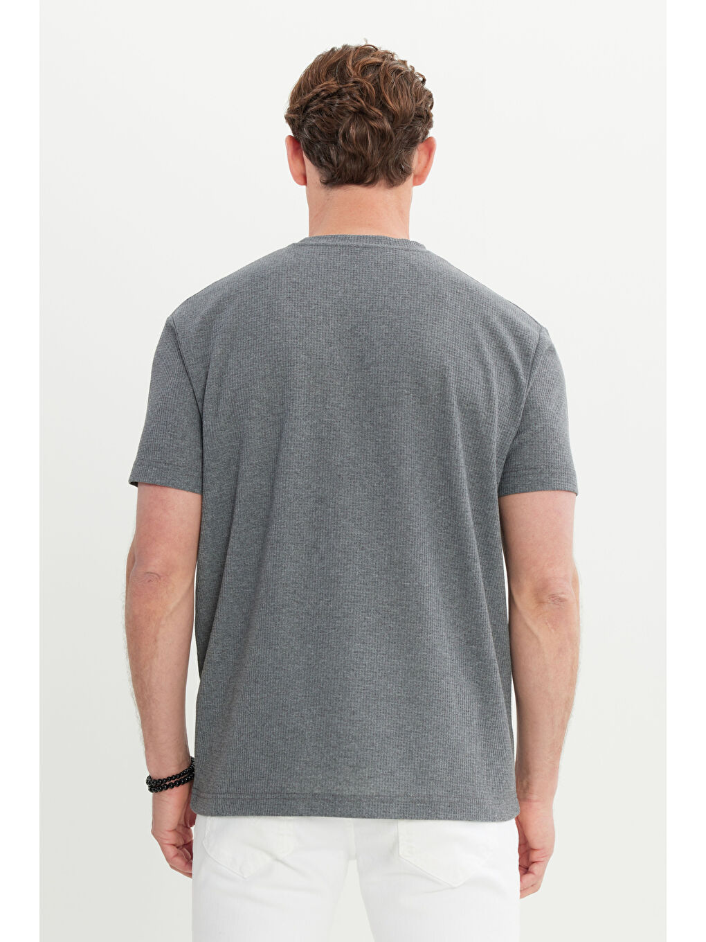 Erkek Antrasit-Melanj Pamuklu Modern Fit Rahat Kesim Bisiklet Yaka Gofre Desenli Tişört-4