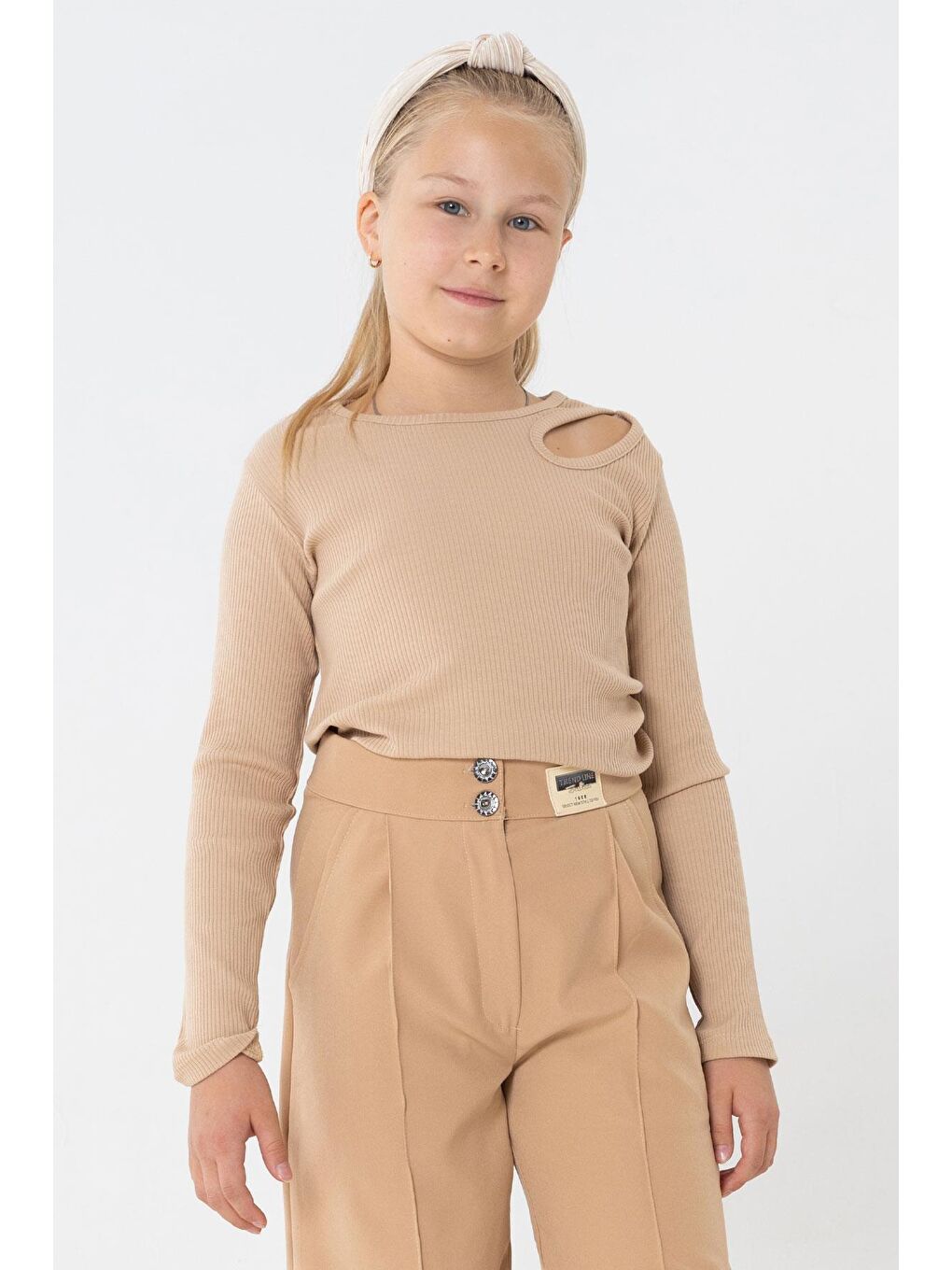 Kız Çocuk Uzun Kollu Tişört Omuz Dekolte Detaylı Koyu Bej (9-14 Yaş)