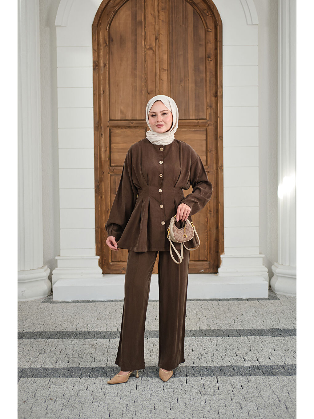 Kadın Gold Düğmeli Pileli Pantolonlu Takım Kahverengi-3