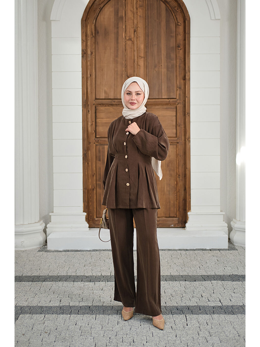 Kadın Gold Düğmeli Pileli Pantolonlu Takım Kahverengi-4