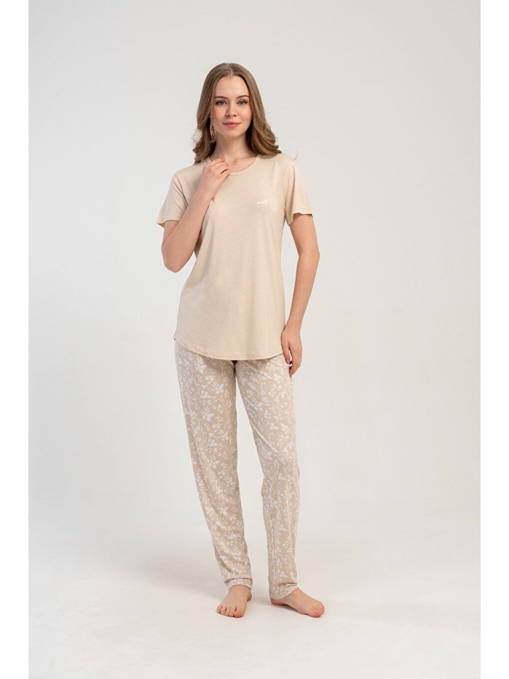 Yuvarlak Yaka Kısa Kollu Pijama Takımı Bej-512181-3