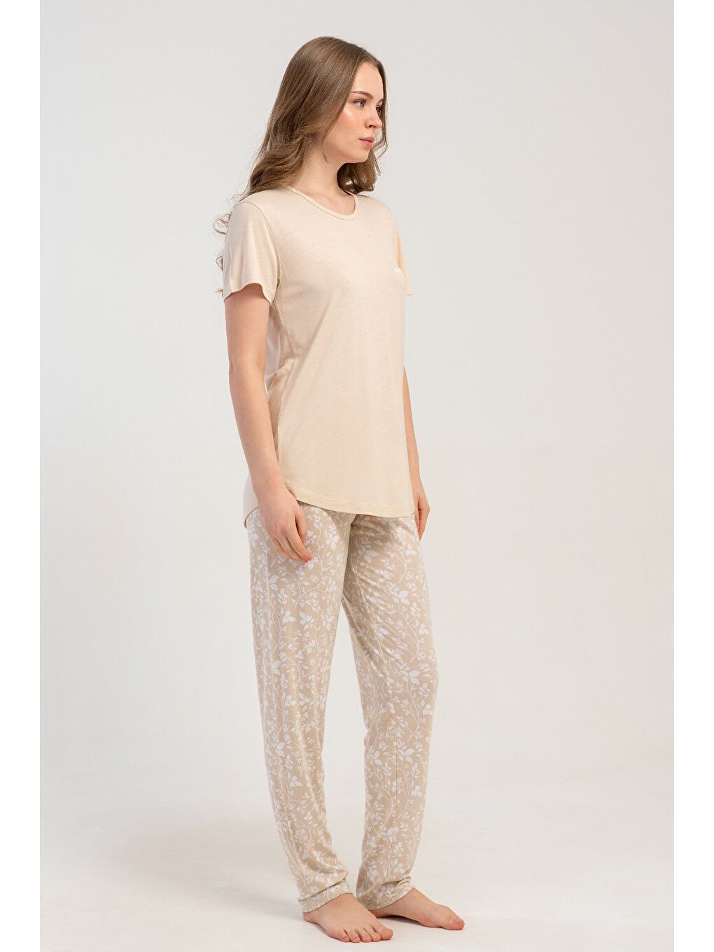 Yuvarlak Yaka Kısa Kollu Pijama Takımı Bej-512181-6