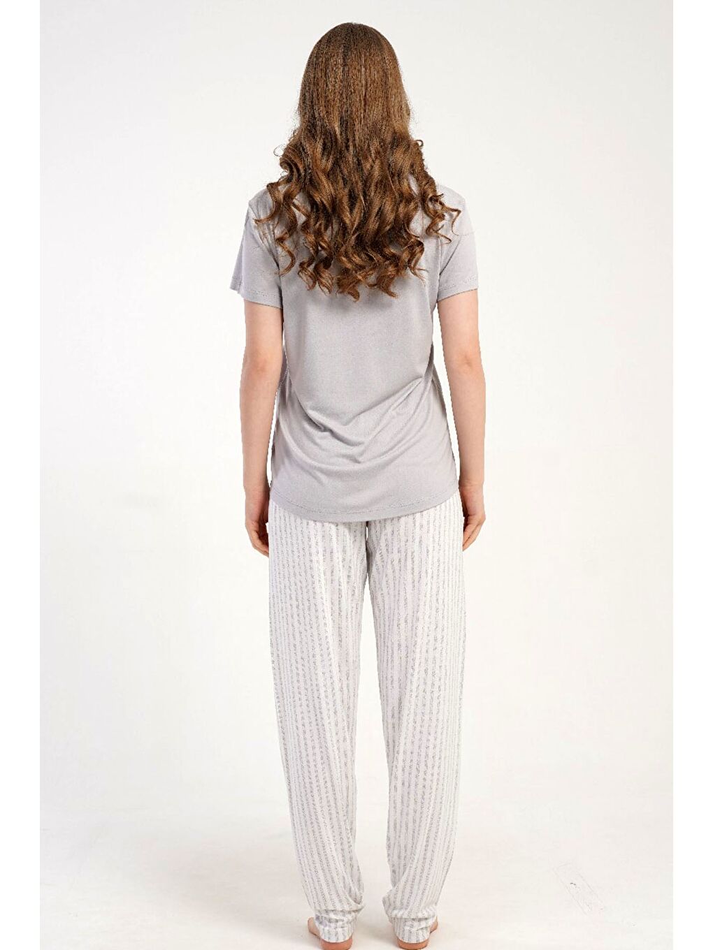 Yuvarlak Yaka Kısa Kollu Pijama Takımı Gri-512221-3