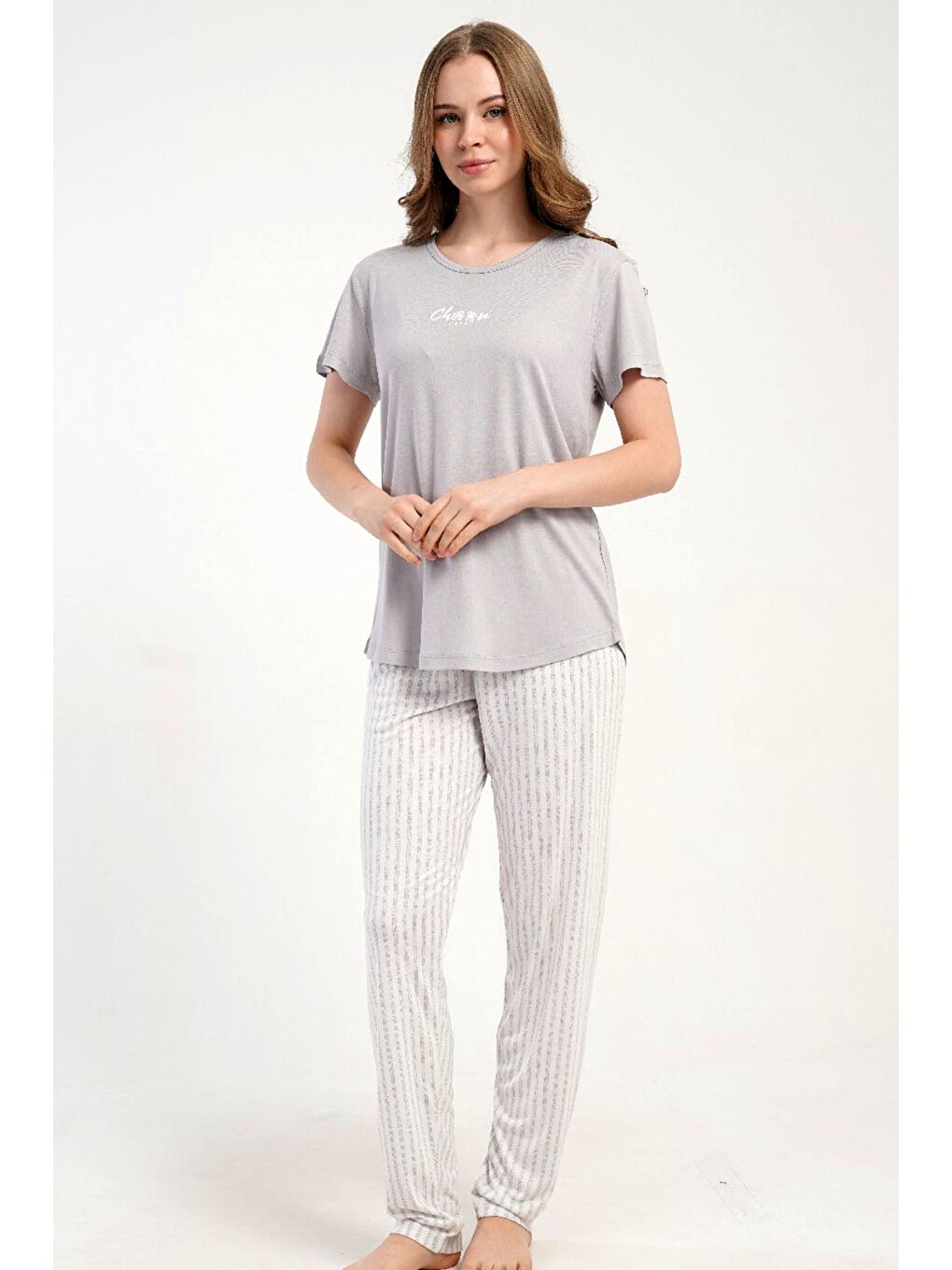 Yuvarlak Yaka Kısa Kollu Pijama Takımı Gri-512221-4