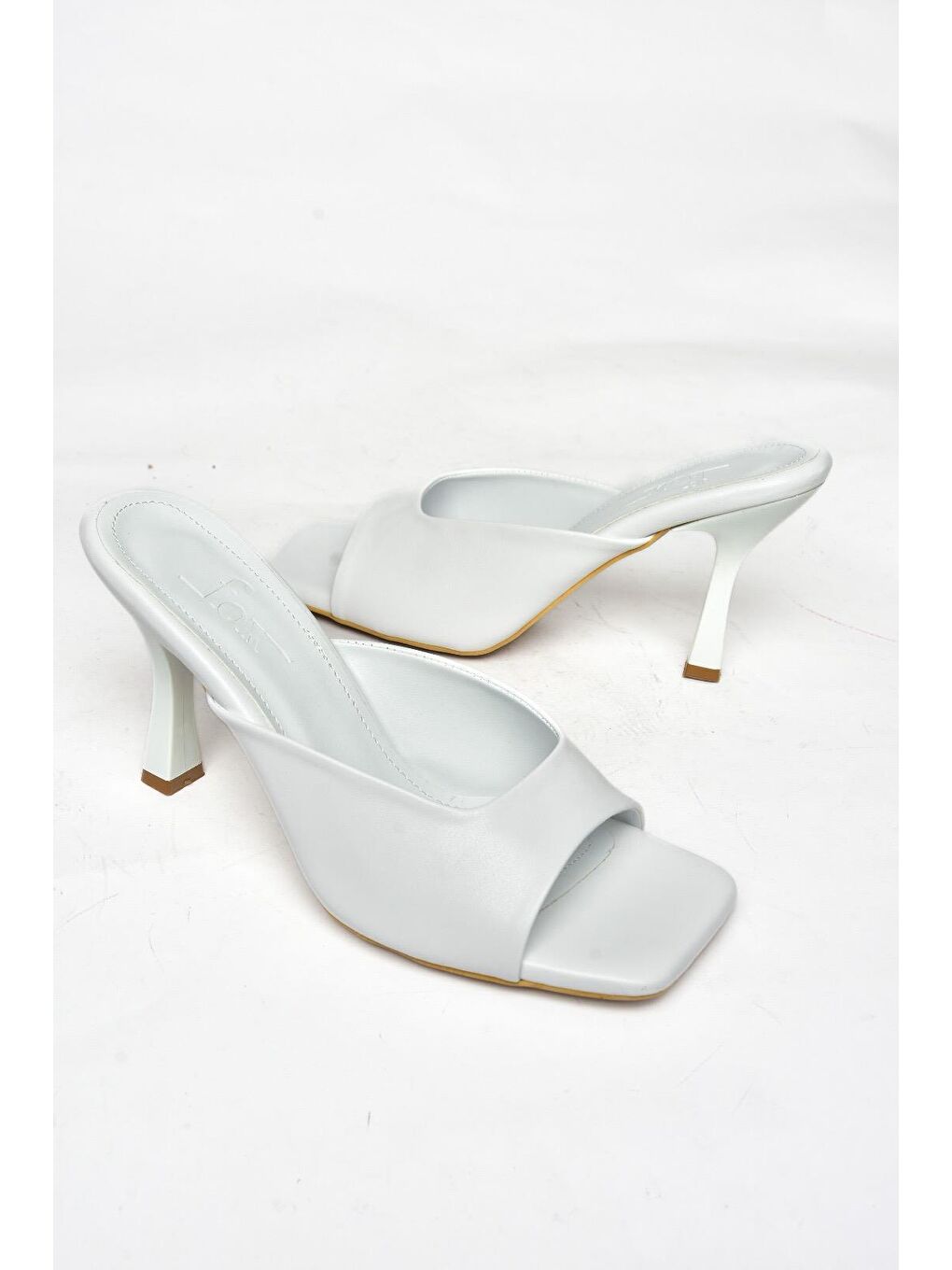 S5900331 Beyaz Kadın Terlik-2