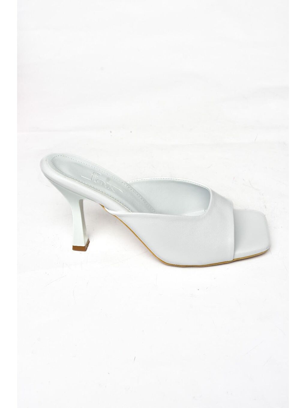 S5900331 Beyaz Kadın Terlik