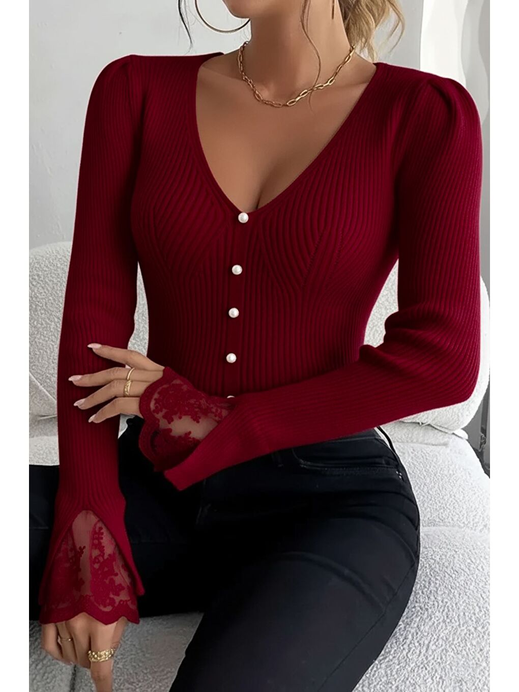 Bordo Kol Güpür Detaylı V Yaka Triko Bluz-1