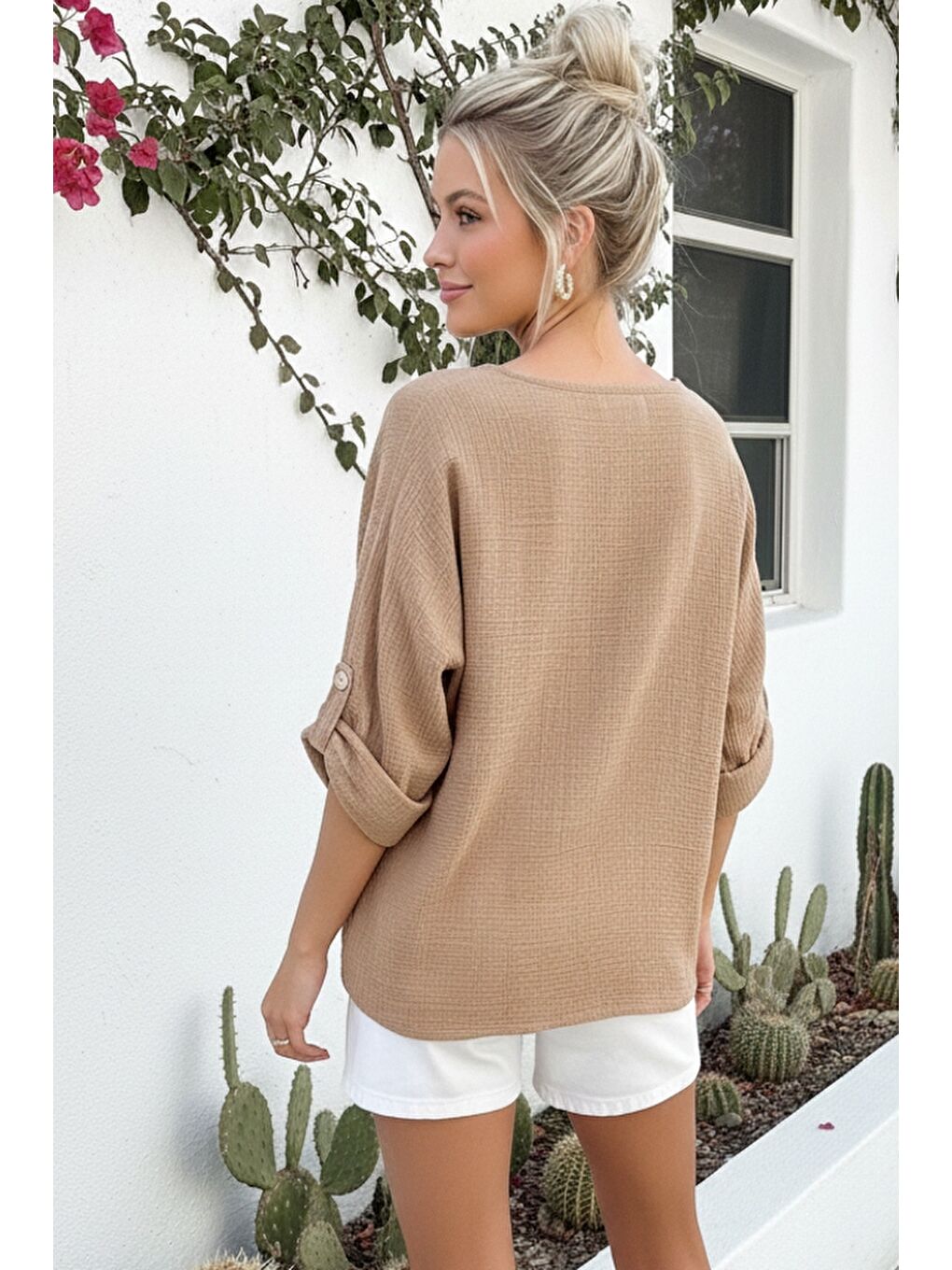 Kahverengi Camel Havuz Yaka Düğmeli 3/4 Kol Yıkamalı Casual Müslin Dokuma Bluz 75 70-5