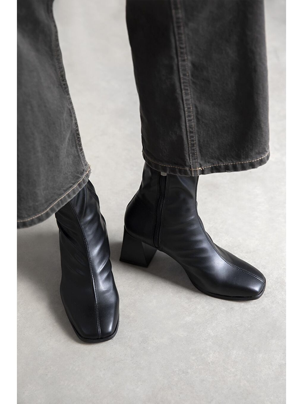 Trew Kadın Streç Bilekli  Orta  Boy Topuklu  Bot Siyah-5