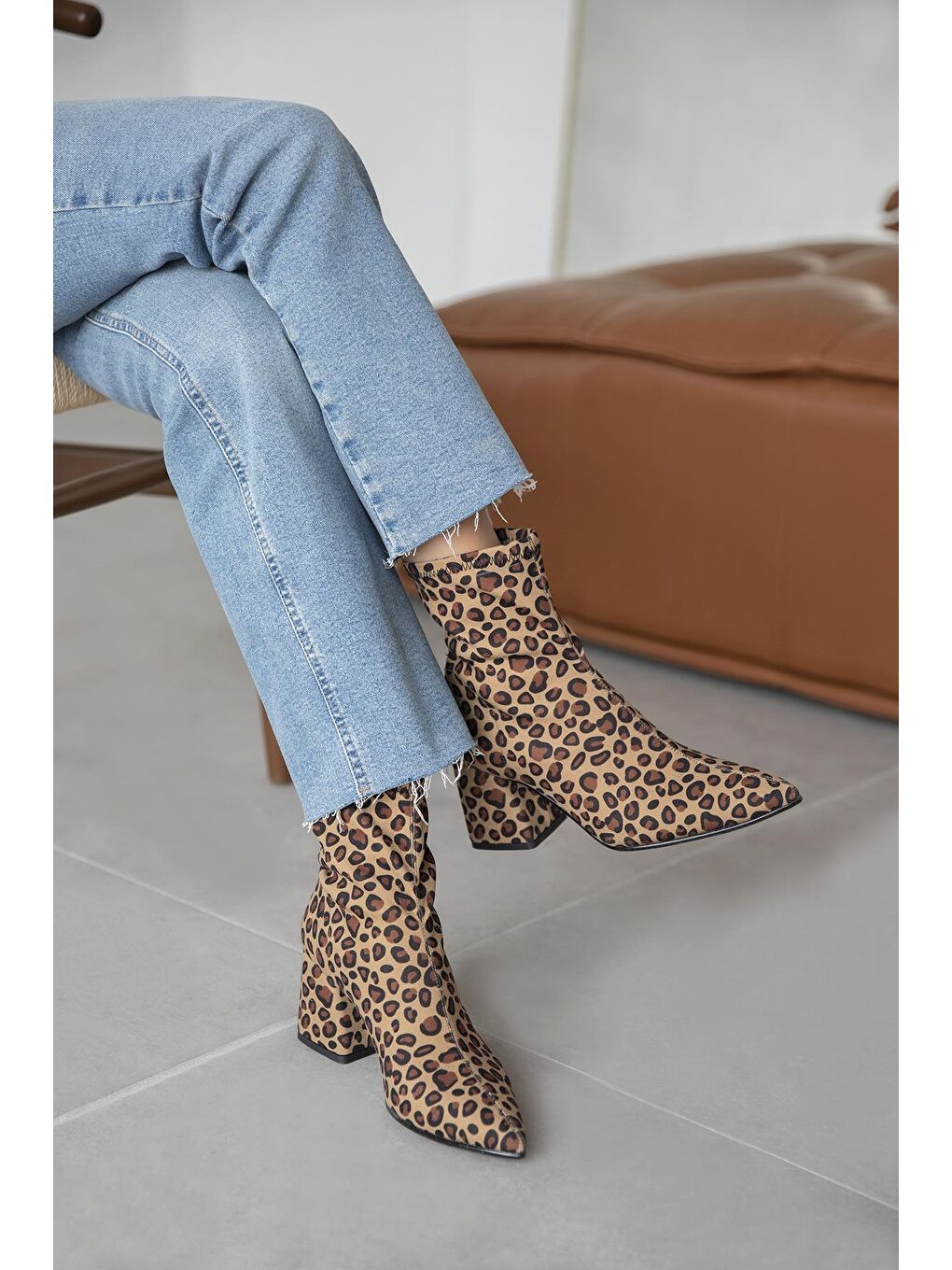 Kahverengi Garcia  Kadın  Streç Sivri Kalıp Kumaş  Bot Leopar-2